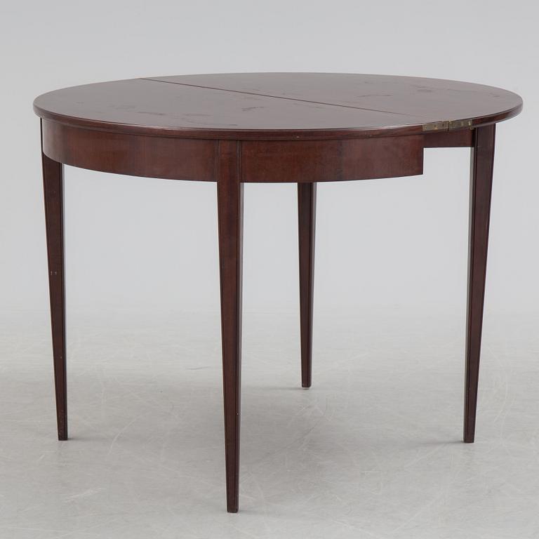 SIDE TABLE / FOLDING DINNER DEMI LUNE TABLE, mahogany, 20th century.