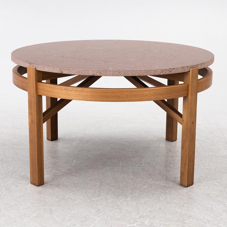 Kerstin Olby, Bord med kalkstensskiva, Opus', Olby Design, 2020.