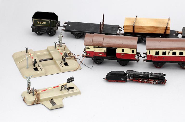 PARTI MODELLTÅG samt RÄLSDELAR, bl a Märklin samt Fleischmann.