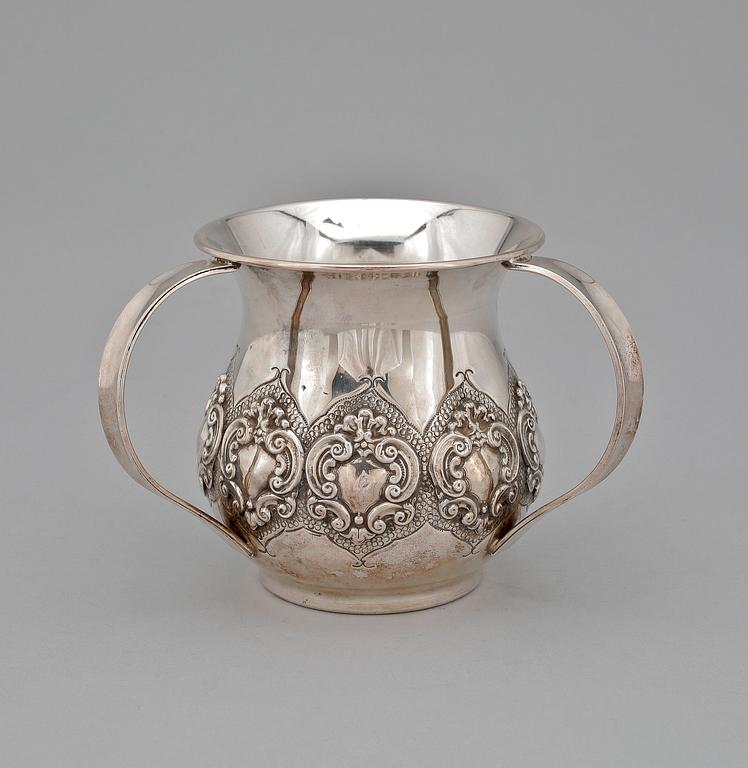 JUDISK BRÖLLOPSBÄGARE, sterlingsilver, 1900-talets andra hälft. Vikt ca 290 gram.