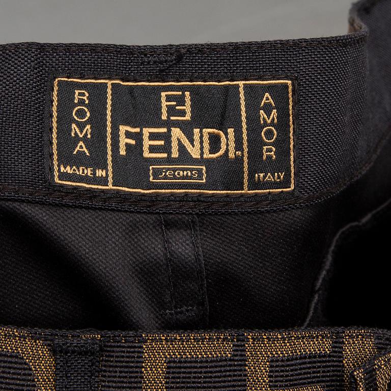 FENDI, ensemble bestående av jacka, jeans, väst samt top, italiensk storlek 42-46.