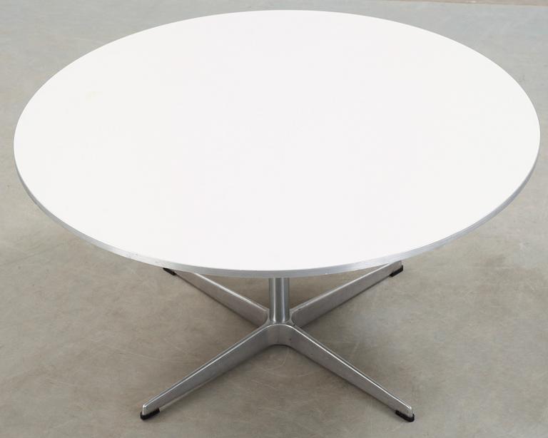 SOFFBORD, Arne Jacobsen, Fritz Hansen.