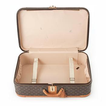 LOUIS VUITTON, a monogram canvas suitcase.