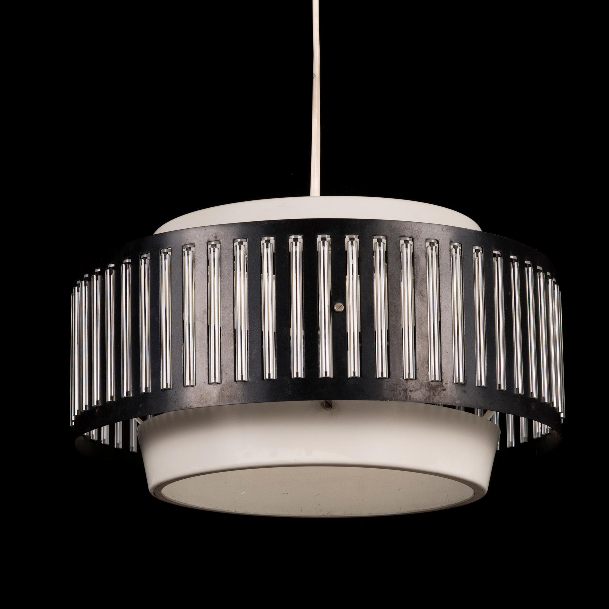 A ceiling light, the latter half of the 20th century.