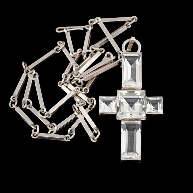 A Wiwen Nilsson sterling and rock crystal pendant with chain, Lund 1941.