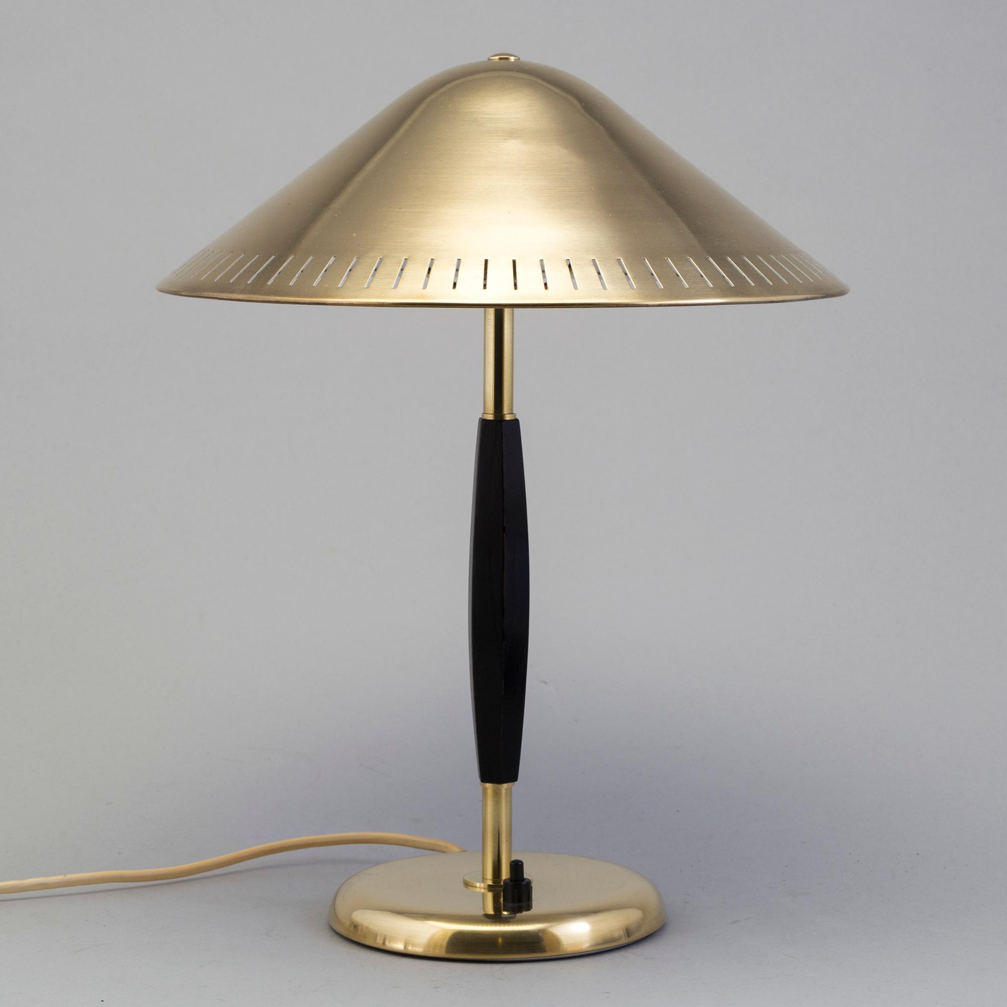 A table lamp by BÖHLMARKS LAMPFABRIK.