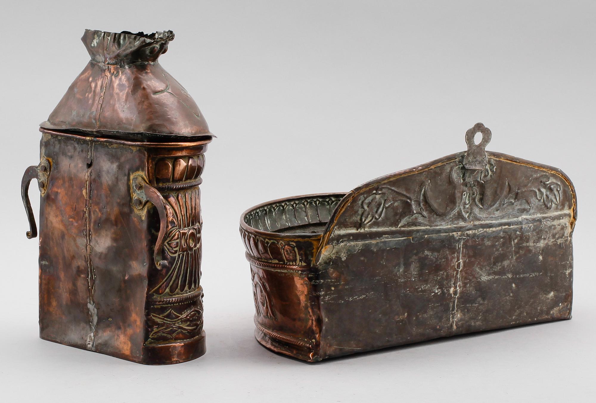 VATTENCISTERN, 2 delar, koppar, 1700-/1800-tal.