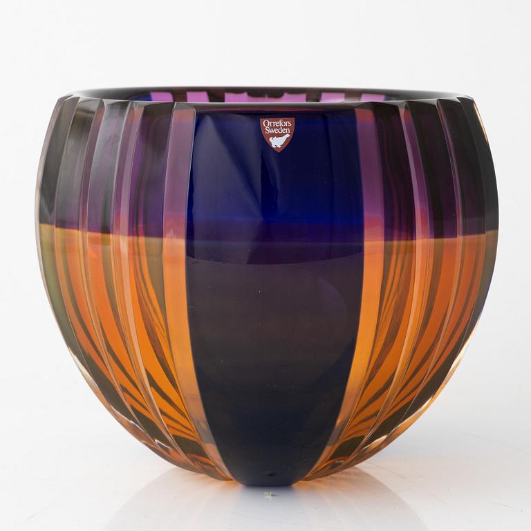 Erika Lagerbielke,  a glass bowl, Orrefors, signed and dated -90.