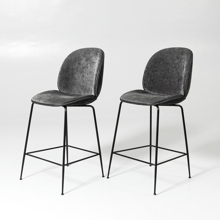 GamFratesi, barstolar, ett par, "Bettle", Gubi, modern tillverkning.