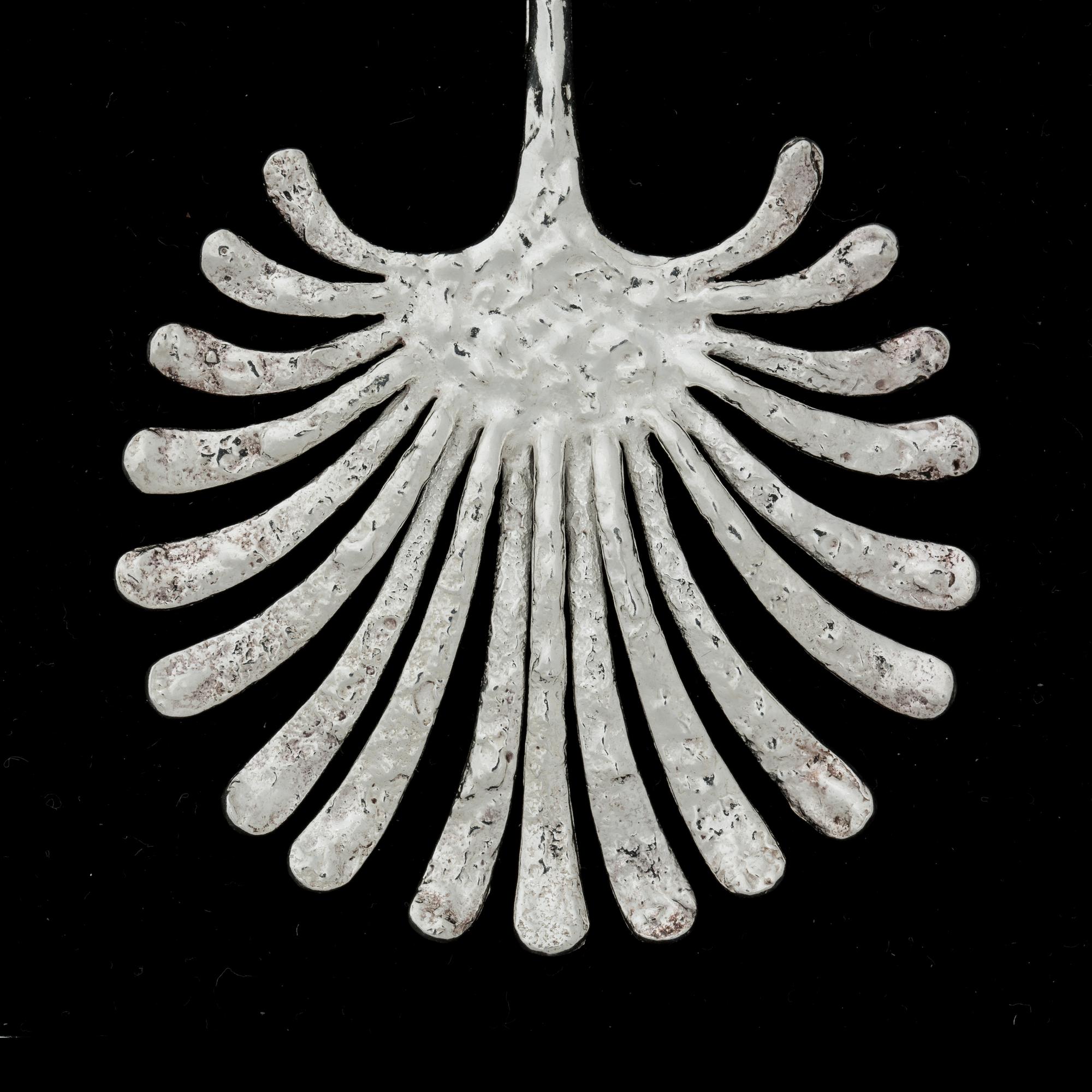 HÄNGSMYCKE, sterlingsilver, Theresia Hvorslev, Mema, Lidköping, 1972. Vikt ca 79 g.