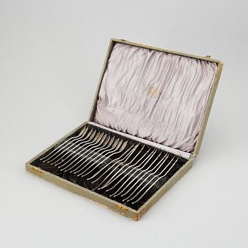 Evald Nielsen, a part 830/1000 silver fish cutlery, Denmark (24 pieces).