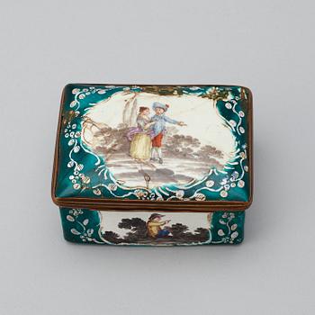 A Rococo 18th century enamel box with two erotic scenes.