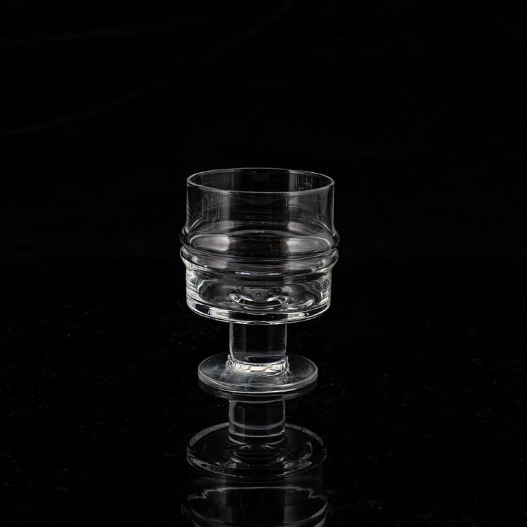 TIMO SARPANEVA, a set of 12 Pisaranrengas /Drop ring / Ripple glasses, Iittala.