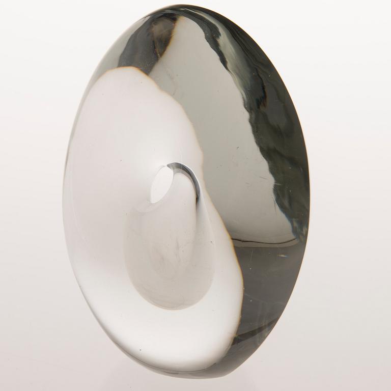 Timo Sarpaneva, A 'Sitting bird' glass sculpture, signed  Timo Sarpaneva-Iittala -55.