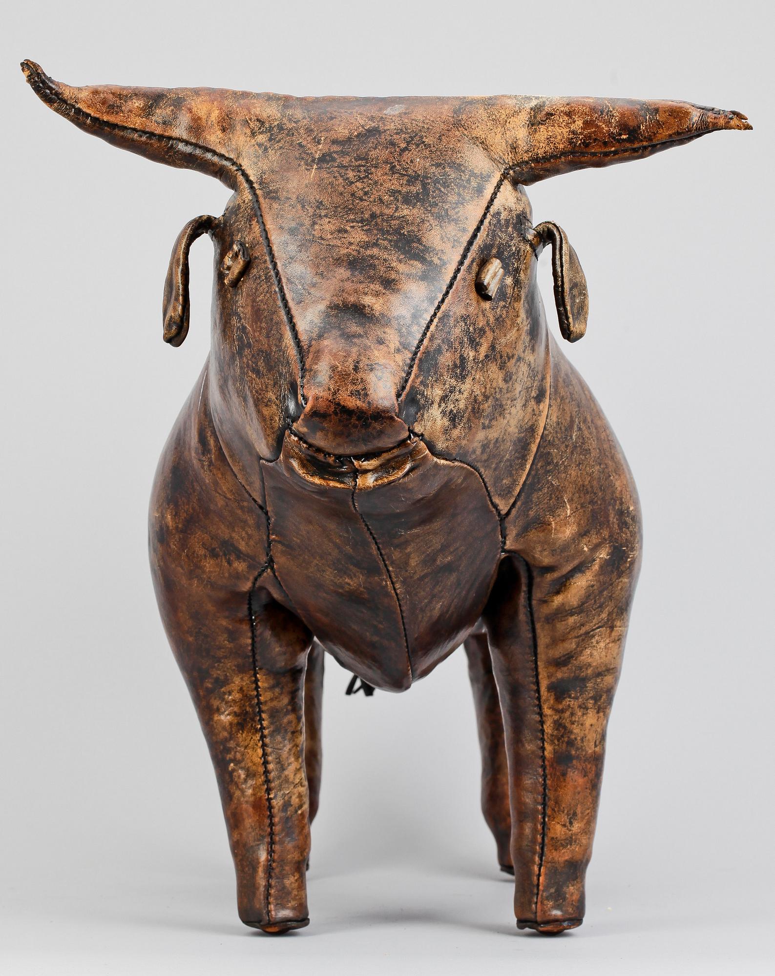 FOTPALL, skinn, enl uppgift för Svenskt Tenn, 1960-tal.