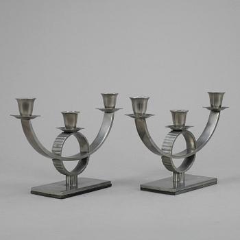 KANDELABRAR, ett par, tenn, Sverige, art deco, 1930-tal.