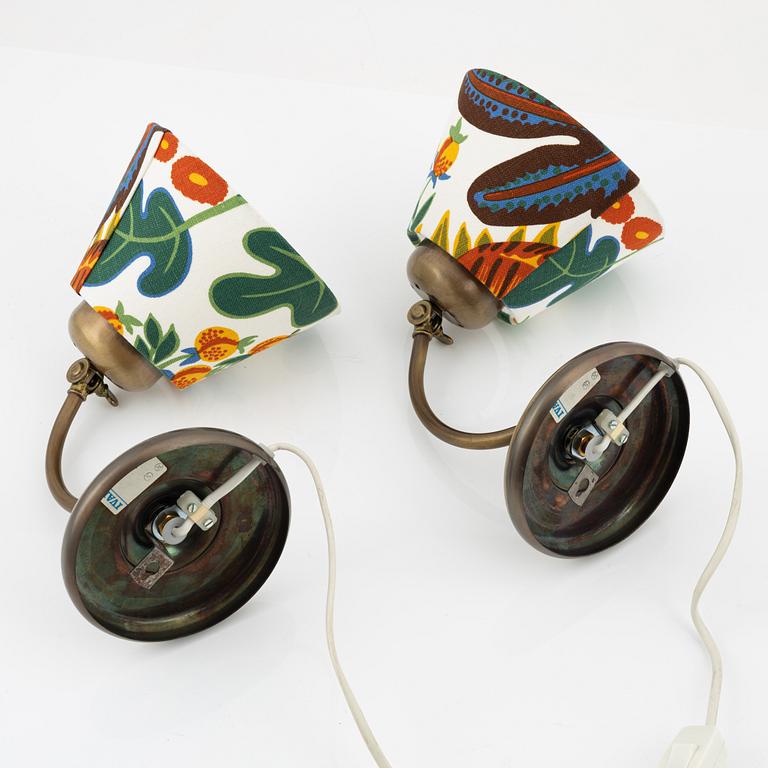 Vägglampor, ett par, modell 4202, Ivars Armatur AB, Bredaryd, 1960/70-tal.