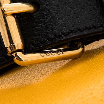 Gucci, midjeväska, "Music is mine".