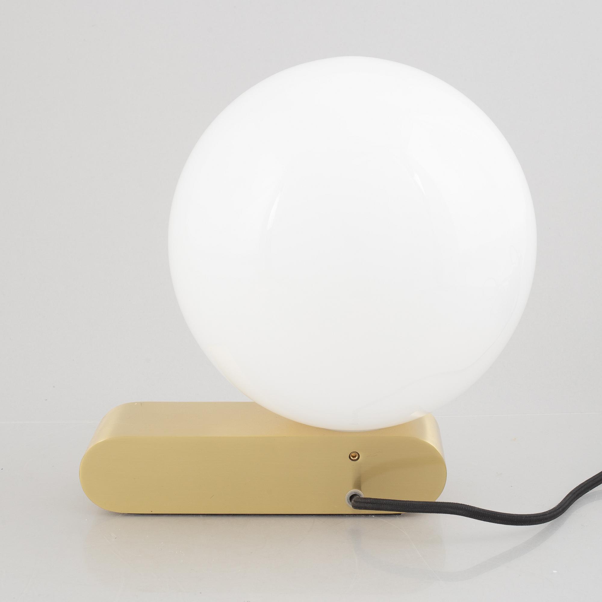 Fred Segal, table lamp "Sphere Desk Lamp", CB2, contemporary.