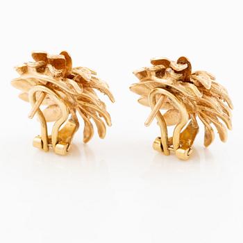 Earrings, 18K gold in the form of leaves.
