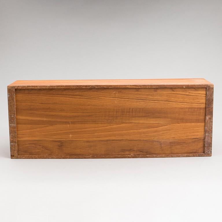 Picnic carrier, teak, Nissen Denmark, 1960s.