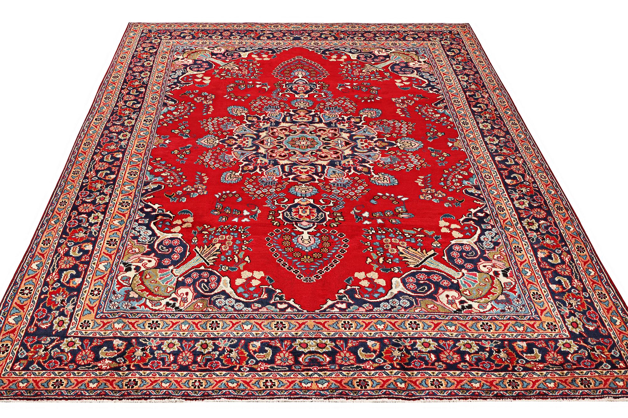 A carpet, Tabriz, ca. 338 x 243 cm.