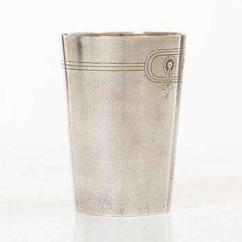 A Russian silver cup, Moscow, 1908-26.