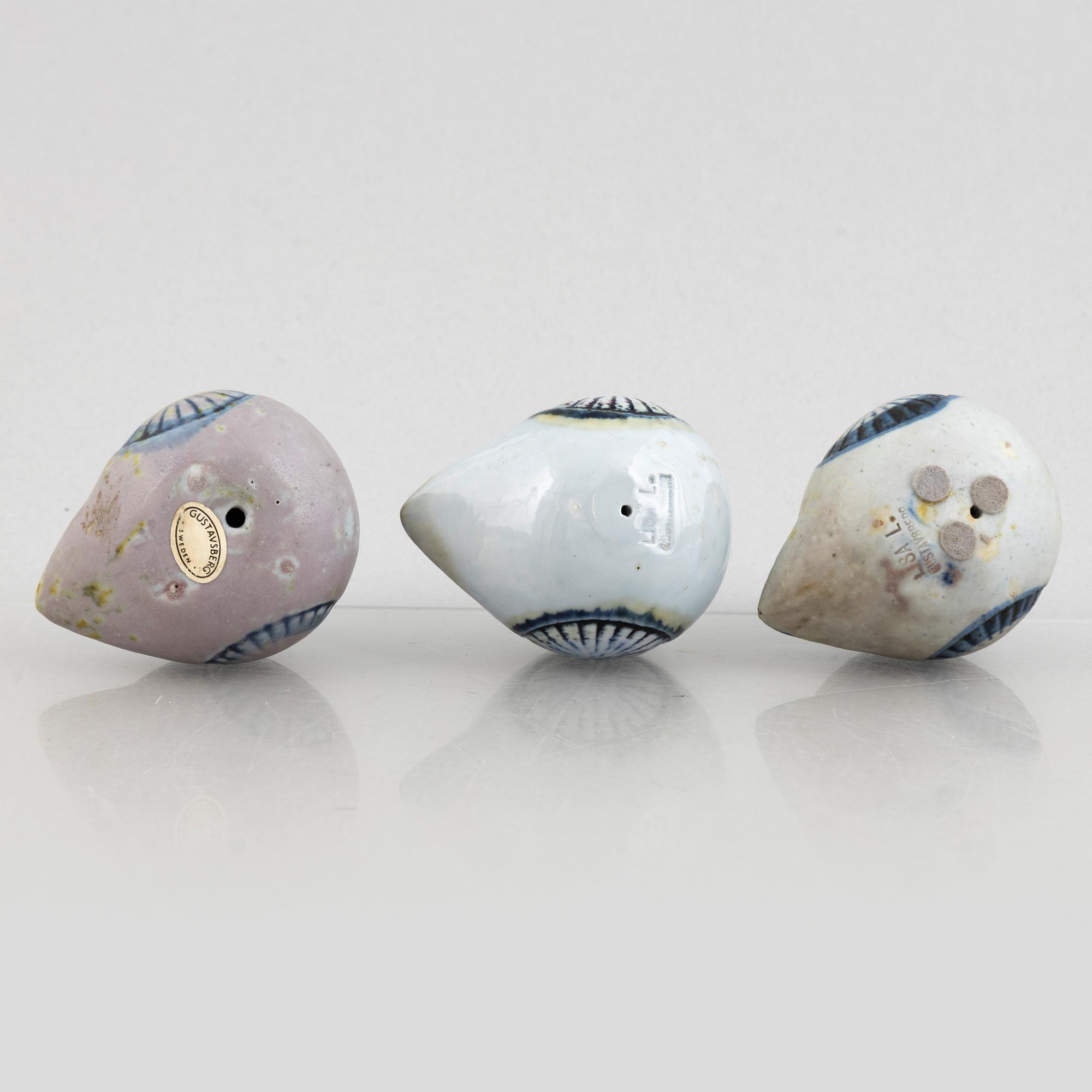 Lisa Larson, skulpturer, 8 st, småfåglar, stengods, Gustavsberg.