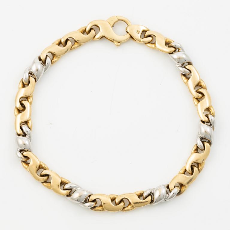 Bracelet 18K gold with diamonds.