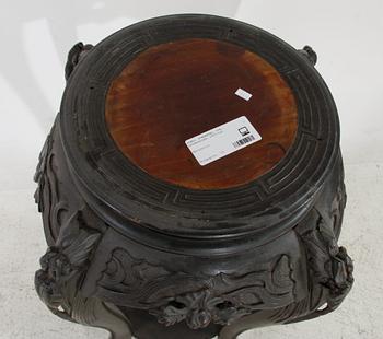 PIEDESTAL, trä, orientalisk, 1900-tal.