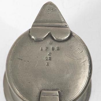 Target vessel, 1 Quarter. Eric Pettersson Krietz, Stockholm 1782. Crowned by Zakarias Plantin.