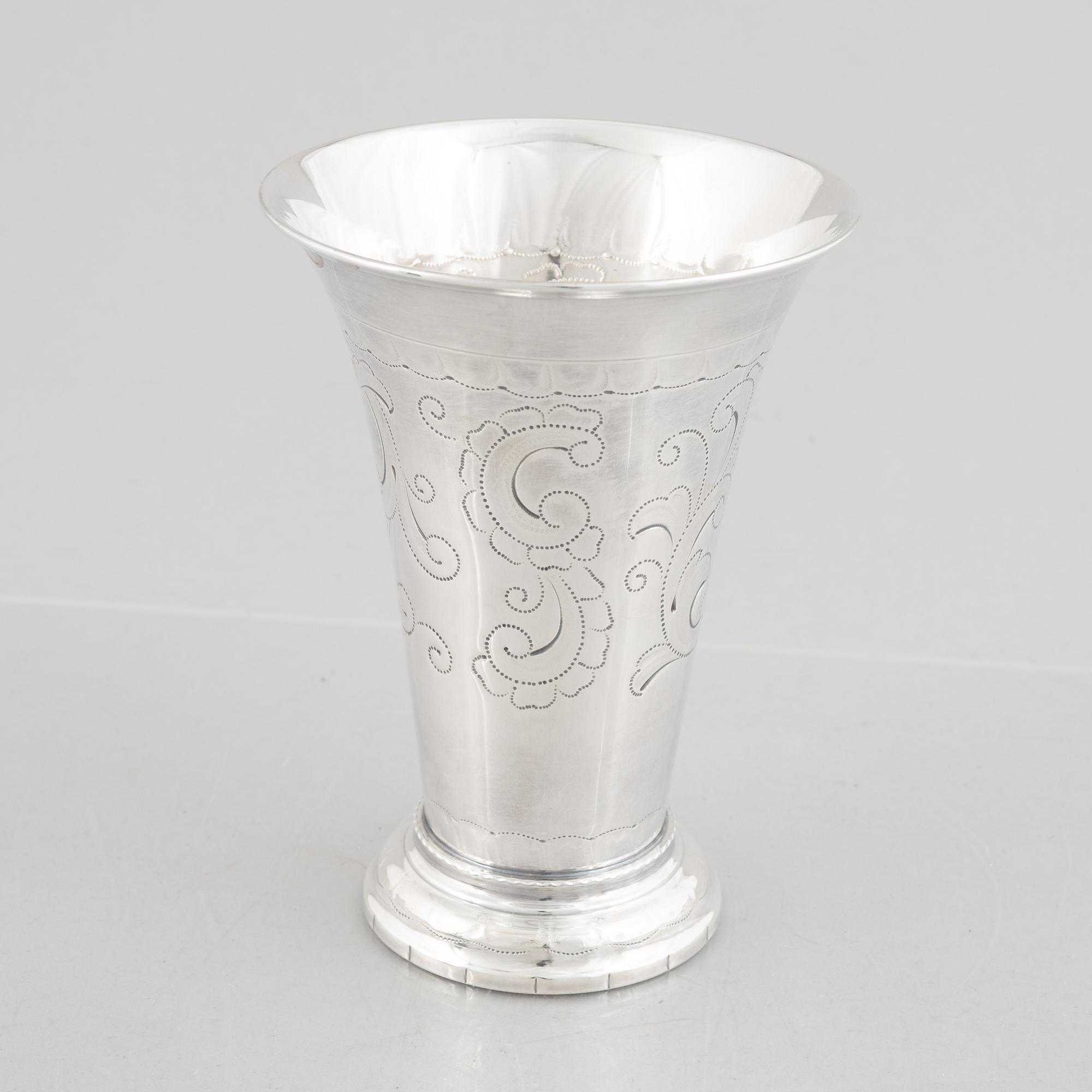 Cup, silver, Tage Göthlin, Tenn & Silver Ab, Tesi, Gothenburg 1976.
