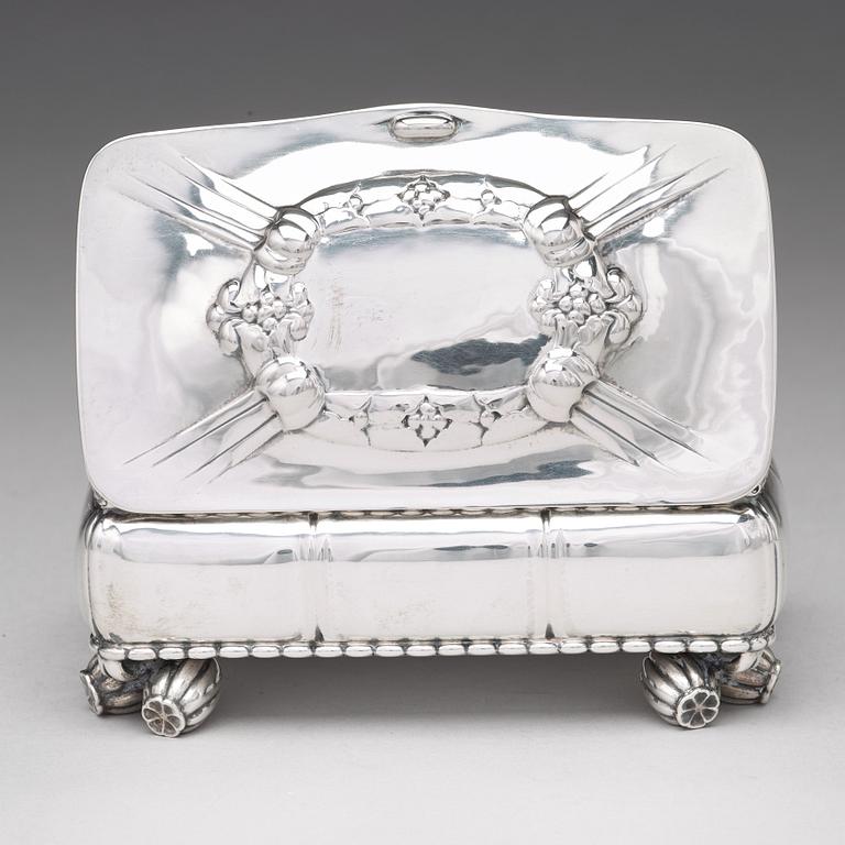 Georg Jensen, an 830/1000 silver box, Copenhagen 1919, design nr 133.