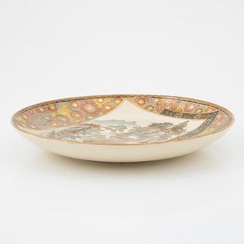 A Japanese satsuma dish, Taisho period.