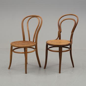 STOLAR, 2 st snarlika, cafémodell, 1900-talets början.