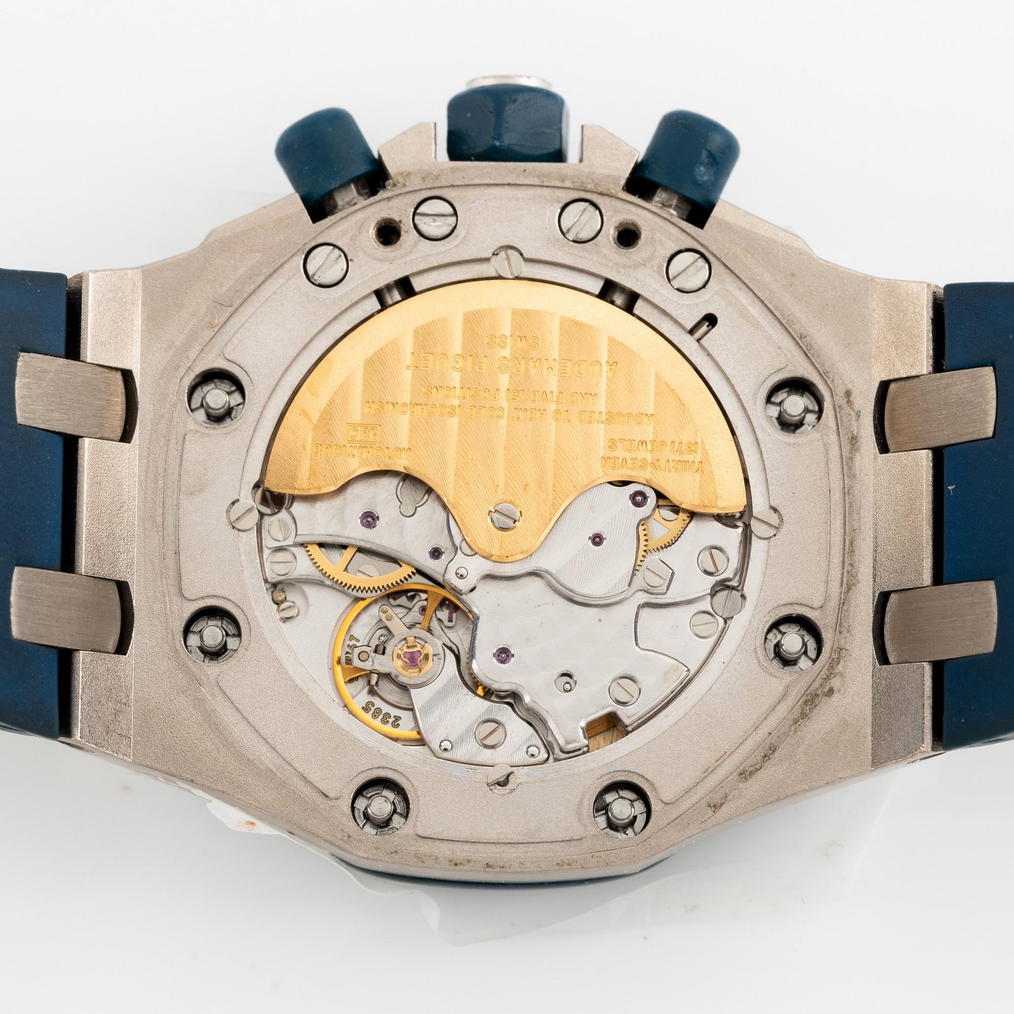 Audemars Piguet, Royal Oak, Offshore, chronograph, "Diamond Bezel", ca 2001.