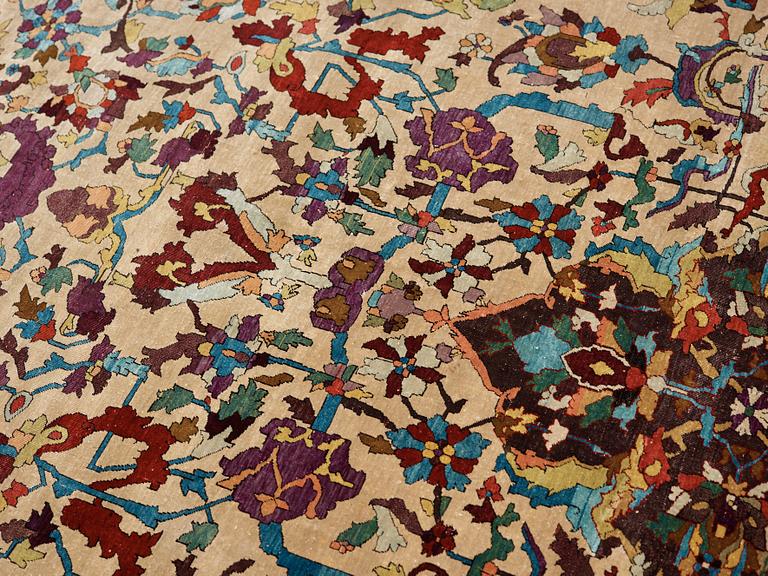 MATTA. Antik silke Keshan s.k. Motachem. 202,5 x 136,5 cm.