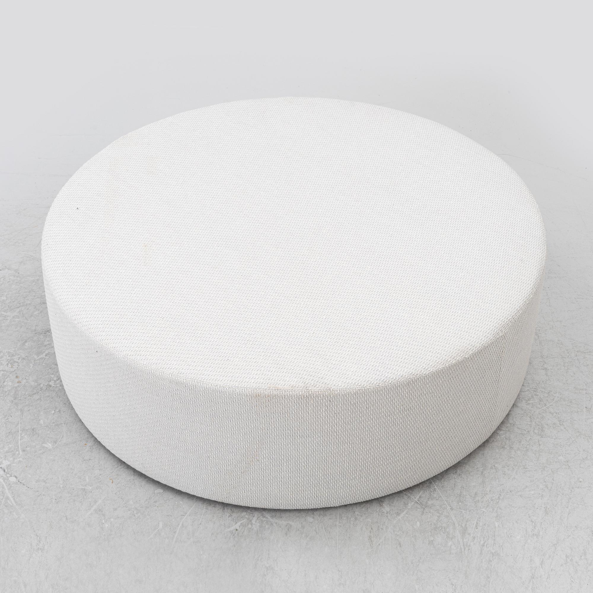 Philipp Mainzer + Farah Ebrahimi, "Kerman Pouf" E15, contemporary.