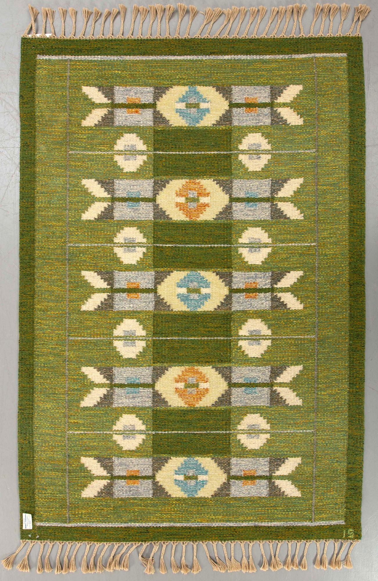 Ingegerd Silow,a flat weave carpet ca 205 x 137 cm.