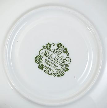 KAFFE samt TESERVIS, 60 delar, porslin, "Blå blom" Old Gustavsberg, 1900-tals mitt.