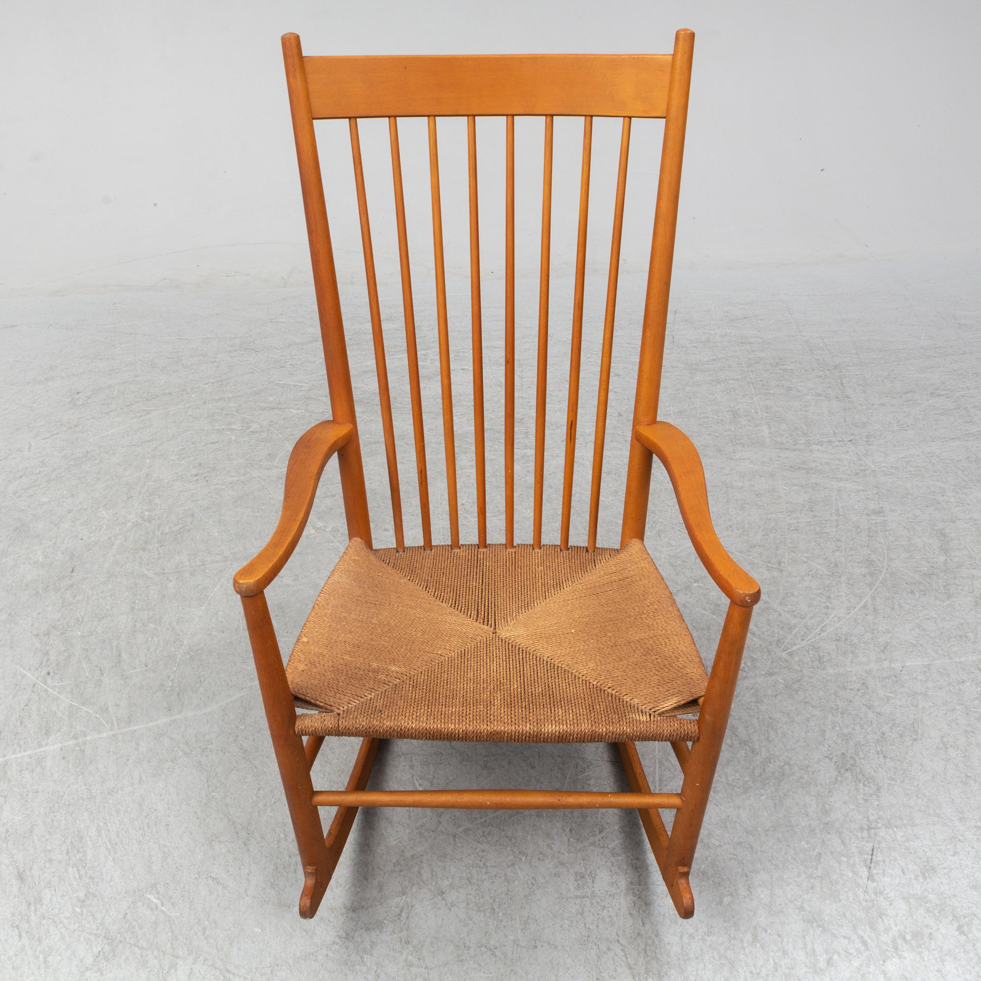 HANS J WEGNER, gungstol, "J16" FDB Møbler, Danmark 1940-tal.