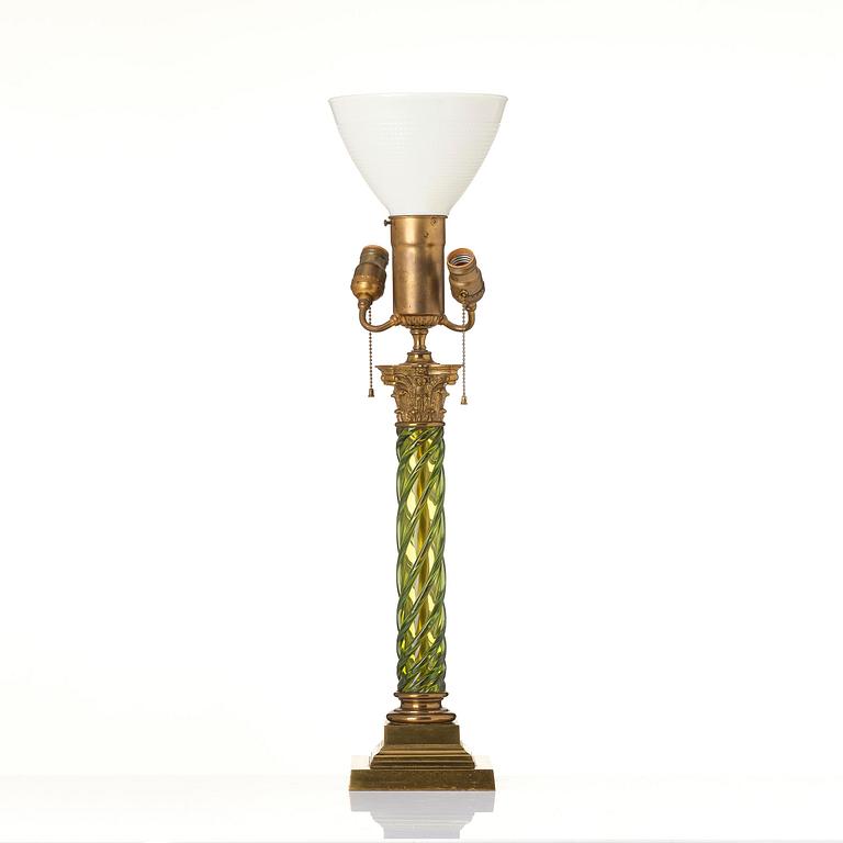 Bordslampa, omkring år 1900, Empirestil.