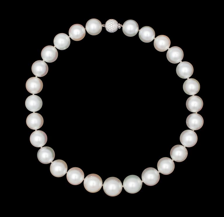 A cultured South sea pearl necklace, 17-14 mm.