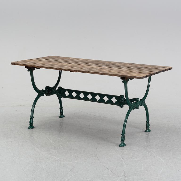 A five piece Byarum suite of garden furniture, late 20th Century.