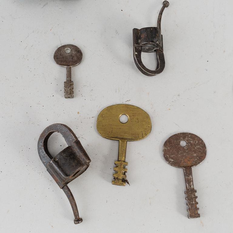 10 iron locks and fittings, mostly 19th century.