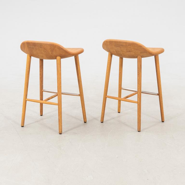 Jonas Lindvall, barstolar 1 par, "Miss Holly", Stolab 2021.