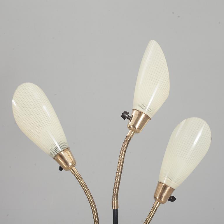 GOLVLAMPA, märkt AJH 1950-tal.