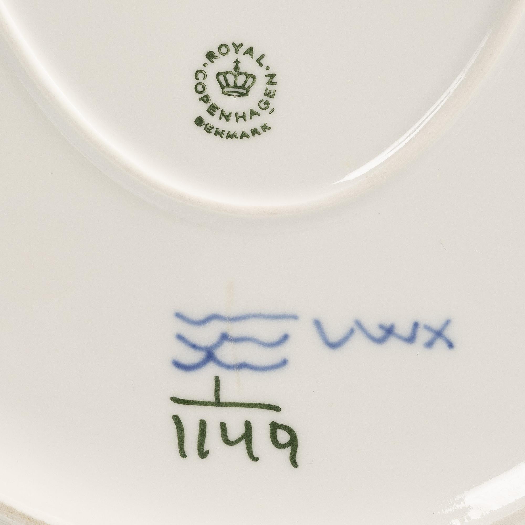 A 'Blue fluted' porcelain serving dish, Royal Copenhagen, Denmark 1969-1974.