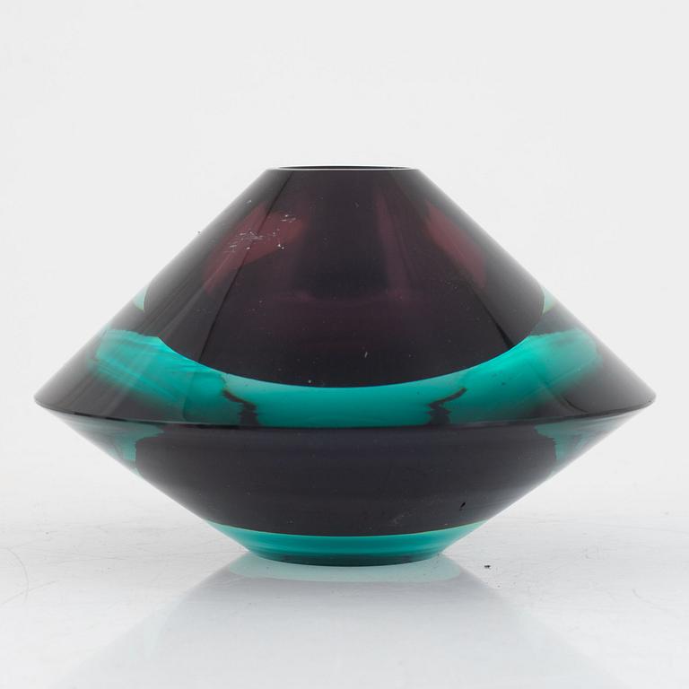 Kaj Franck, vase, "Flying Saucer", KF 235,  Nuutajärvi, Notsjö, Finland 1958.