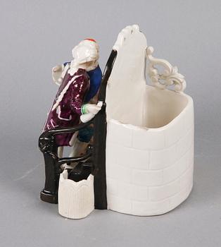 FIGURIN/PENNSTÄLL, porslin, 1800-tal.